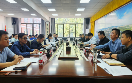 学校召开年度重点工作10月调度会
