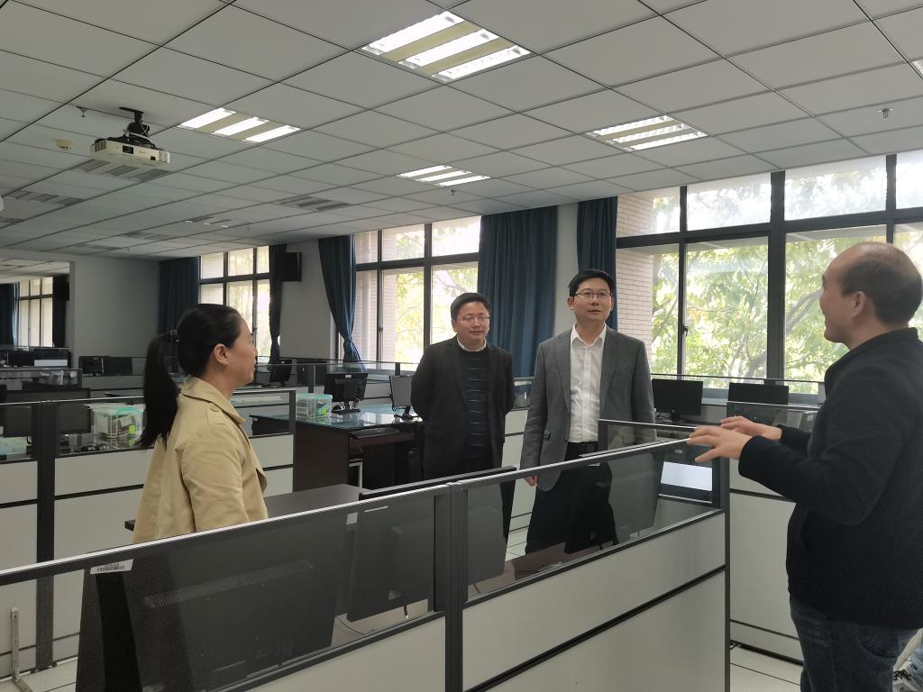 29f7e2c8cd6148612f4328889da530ac