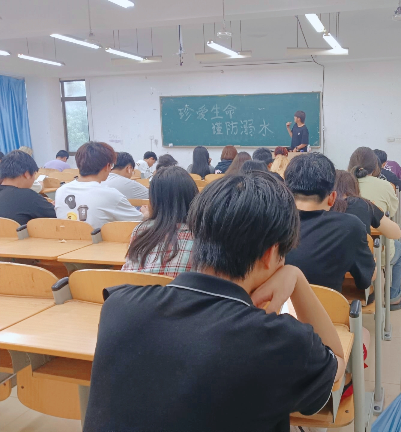 6.6防溺水照片1.jpg